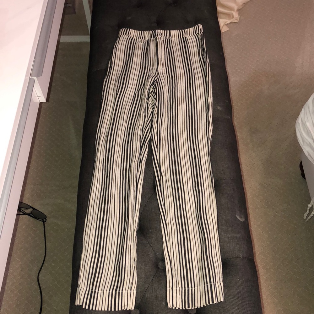 Brandy Melville stripped pants